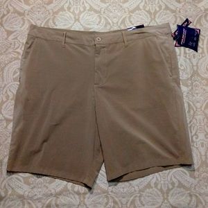 NWT FourCast Men’s Khaki Shorts – 40W, 4-Way Stretch